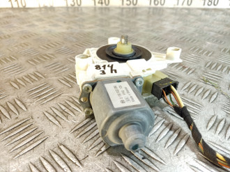 Моторчик стеклоподъемника правый задний Ml 164