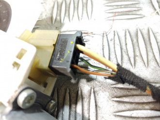 Моторчик стеклоподъемника правый задний Ml 164