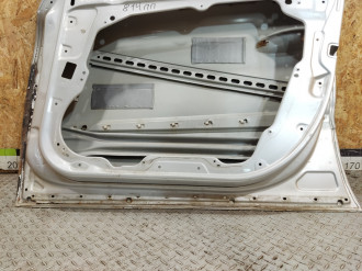 Дверь передняя правая Ml 164