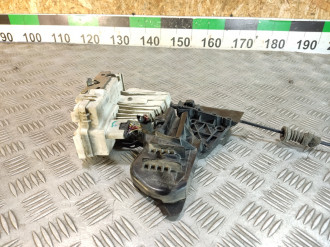 Замок двери задней левой Ml 164