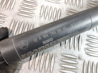 Амортизатор двери багажника Ml 164