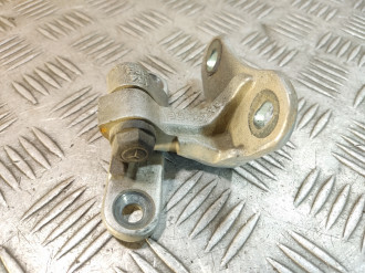 Петля двери передней правой верхняя Ml 164