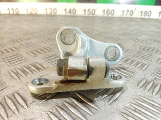 Петля двери задней левой верхняя Ml 164