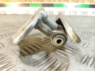 Петля двери задней правой нижняя Ml 164