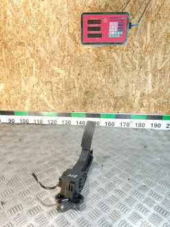 Педаль газа Ml 164