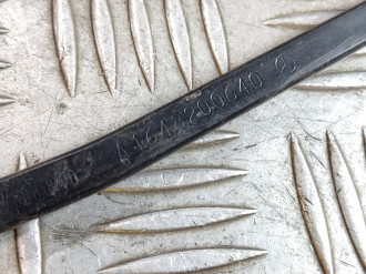 Поводок стеклоочистителя передний правый Ml 164