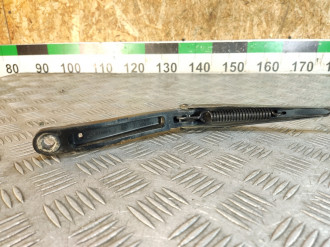 Поводок стеклоочистителя передний левый Ml 164