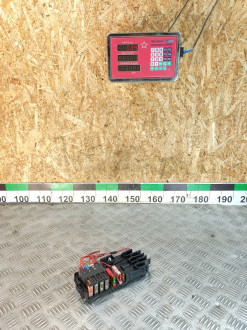 Блок предохранителей Ml 164