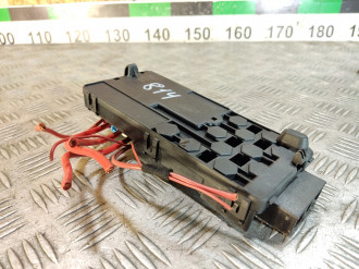 Блок предохранителей Ml 164