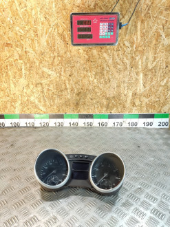 Панель приборов Ml 164