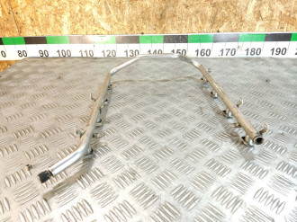 Рейка топливная рампа Ml 164