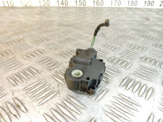 Моторчик заслонки отопителя Ml 164