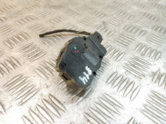 Моторчик заслонки отопителя Ml 164