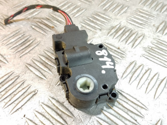 Моторчик заслонки отопителя Ml 164