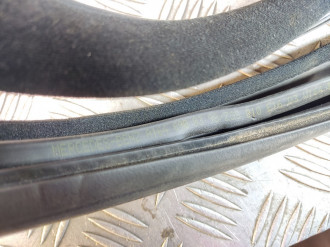 Уплотнитель двери задней правой Ml 164