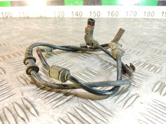 Датчик ABS передний правый Ml 164