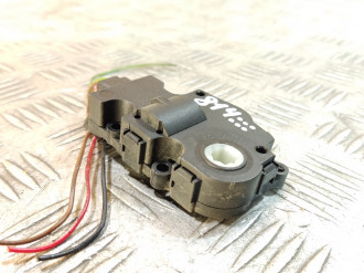 Моторчик заслонки отопителя Ml 164