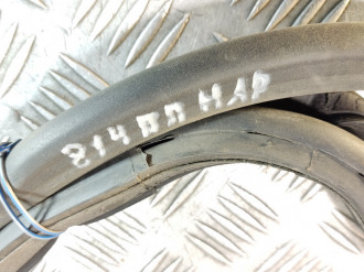 Уплотнитель двери передней правой Ml 164