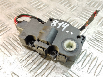 Моторчик заслонки отопителя Ml 164