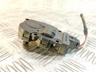 Моторчик заслонки отопителя Ml 164