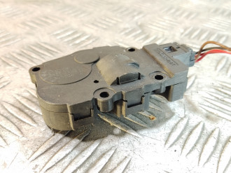 Моторчик заслонки отопителя Ml 164