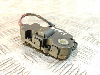 Моторчик заслонки отопителя Ml 164