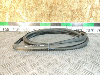 Уплотнитель двери задней правой Ml 164