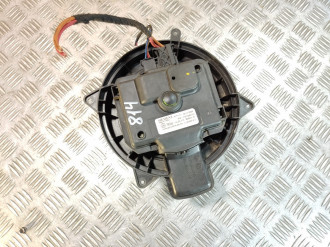 Моторчик отопителя Ml 164