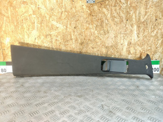 Обшивка стойки правая Ml 164