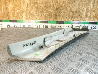 Обшивка стойки левая Ml 164