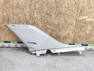 Обшивка стойки правая Ml 164