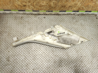 Обшивка стойки левая Ml 164