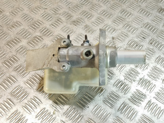 Цилиндр тормозов главный Ml 164