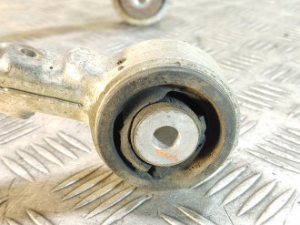 Рычаг передний верхний правый Ml 164