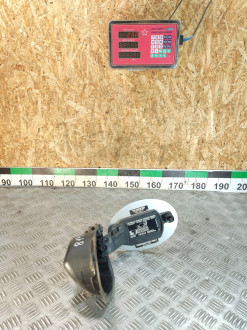 Лючок бензобака Ml 164