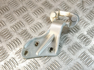 Петля багажника правая Ml 164