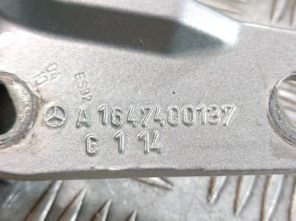 Петля багажника левая Ml 164