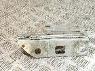 Петля капота левая Ml 164