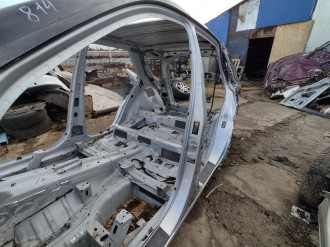 Порог со стойкой левой Ml 164