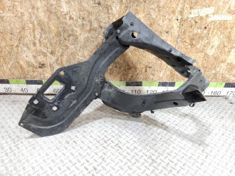 Кронштейн крепления фары Ml 164