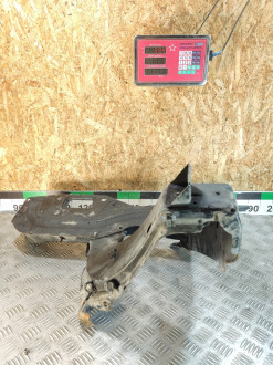 Кронштейн крепления фары Ml 164