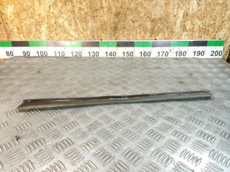 Уплотнитель двери задней левой Ml 164