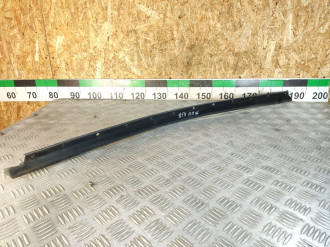 Уплотнитель двери передней правой Ml 164