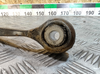 Рычаг задний верхний левый Ml 164