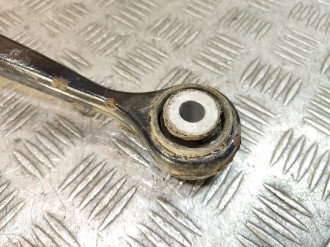 Рычаг задний верхний правый Ml 164