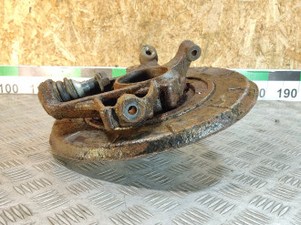 Кулак задний правый Ml 164