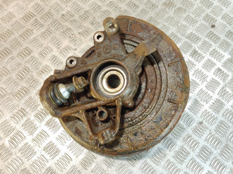 Кулак задний правый Ml 164