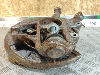 Кулак задний левый Ml 164