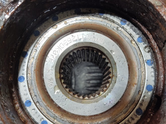 Кулак задний левый Ml 164