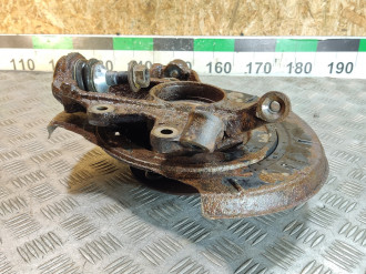 Кулак задний левый Ml 164